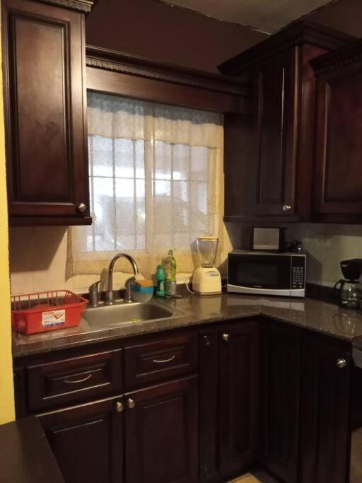 Casa Completa En Privada Y Con Cochera Монклова Екстериор снимка